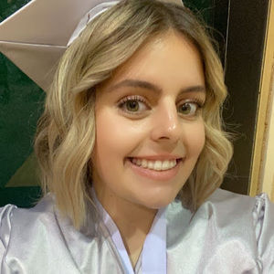 Meet your Posher, Nicole